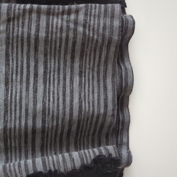 Free People We The Free Top Like New p2p -25 Length -23 - Picture 4 of 8